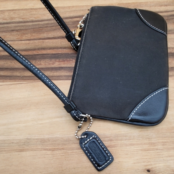Coach Black Wristlet, 6x4 - Picture 2 of 5